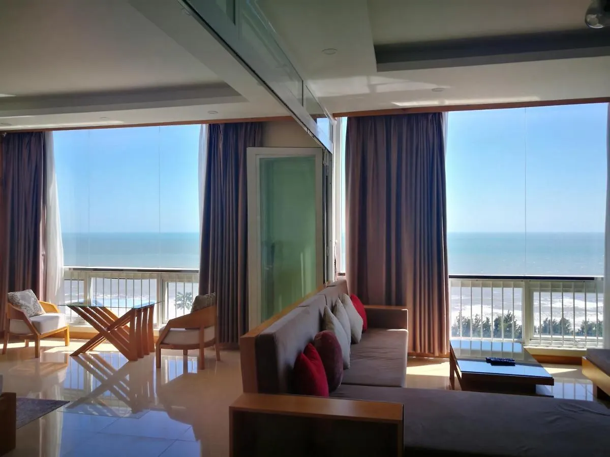 Marvelous Sea View Apartment Vung Tau